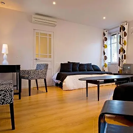 De L'octroi Hotel
